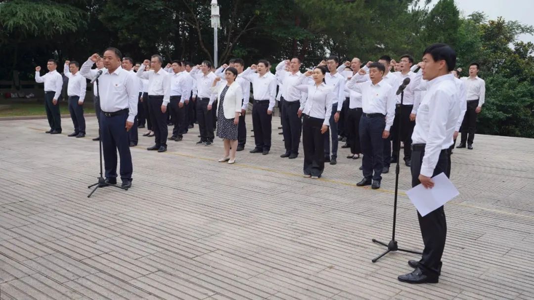 庆祝中国共产党百年华诞！